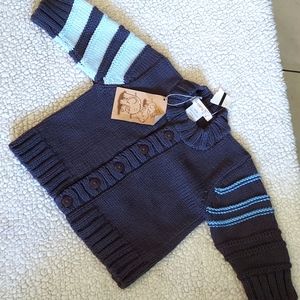 2H knits hand made sweater